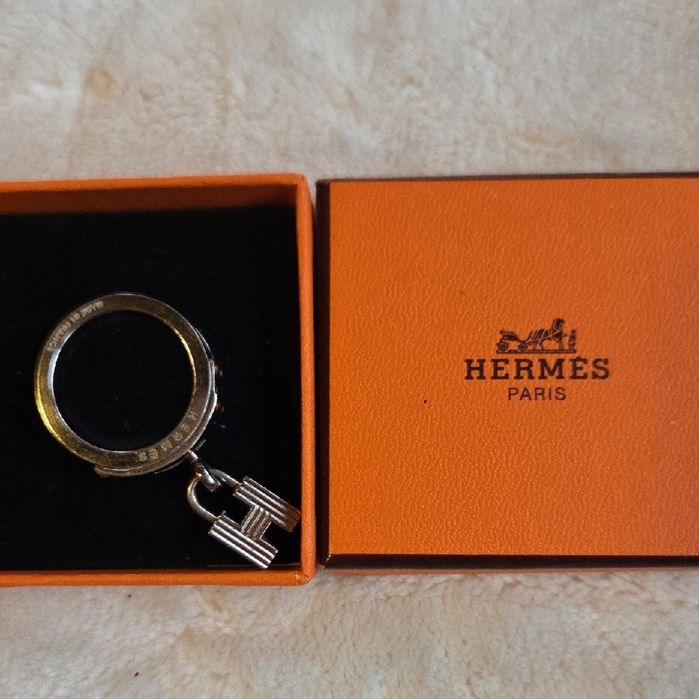 Hermes‎ Silver Ring Or Scarf Ring